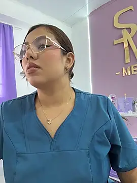 Babysaritaa - completely naked + spanking pussy 🔥🥵