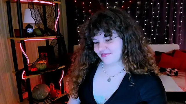 CurlyMagicc - change outfit