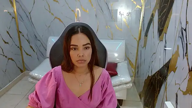 Naomis_36 - 😈 naked 😈