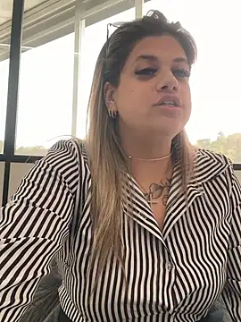 Kahreal - FUDER BUCETA NO ESCRITÓRIO