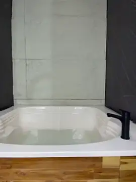 AbyThompson - Get in the jacuzzi, lick tits
