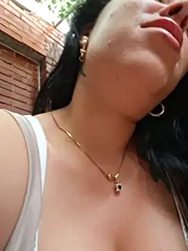 Luianna - Turn me on 💦😈💦😈
