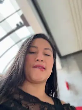 Tatiana123_ - Oil on my buttocks + fingers