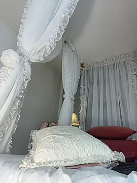 AmbarJenssen - Deep fingering my pussy