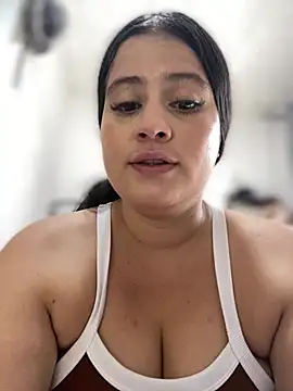 Natalia_Cleark09 - Wet my pussy oil on the tits😏🔥