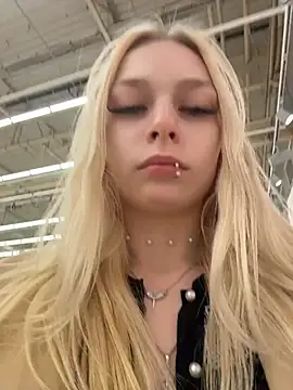 AngelinaTous - Showing tits+finger sucking 💋