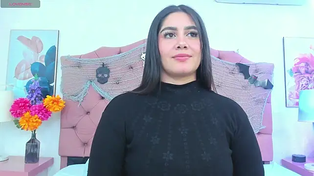 ThyaraJhons - control lush in my ass 🍑😈💗🌸