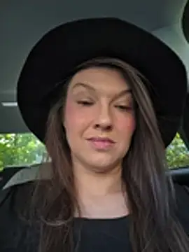 NicolePearl - Take Off panties Upskirt