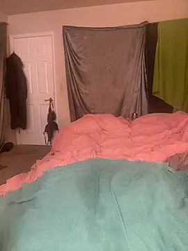 Riasvenenoo - 🐚 Show my tits for 5 mins