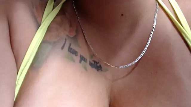SOPHIA_SQUIRTPUSSY
