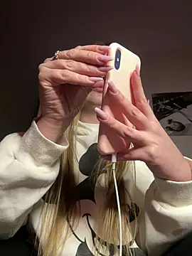AlisaWhite - Let’s play? Naked + 3 photos 4last tip