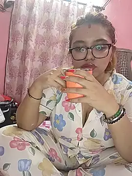 Bunnybhabhi - Oiling pussy