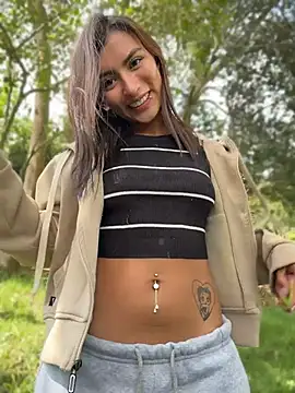 Zoe_addiction - Remove shirt naked tits let's go