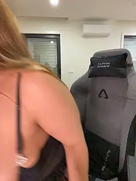 PamAnna - Spit on tits & spank ass+LT VID f* ass