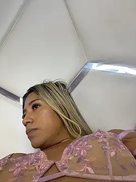 Kimmiebellarie - Oil titis 🤤🔥