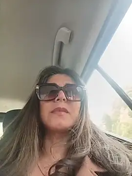Emma_tour - DINAMITE MY PUSSY VIBES IN MALL 💦💦💦