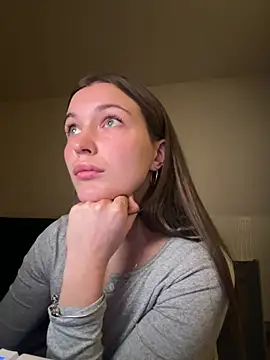 Julie_Peach - Tease My Top