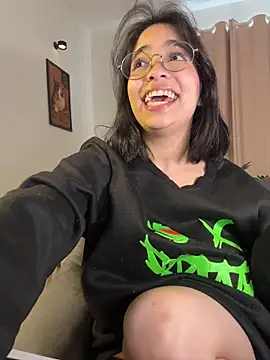 Tati_reyess - control my toy while i bounce tits