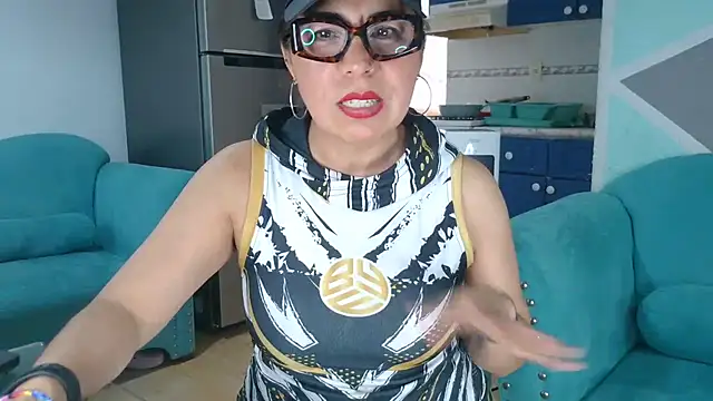 SweetCatheryne - Show tetas y aceite 😈💋💦