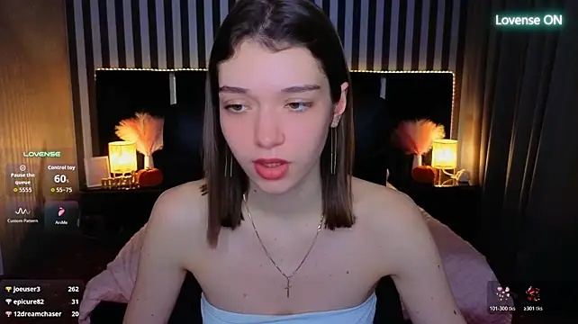 Cherry_Wipe - I'll play with my nipples