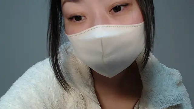 Hika-Channel - クリ飛び出しそうなパールパンティ履く