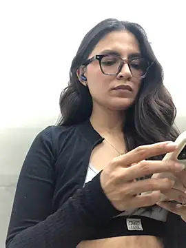Gia_Mazzon - MAKE ME WET