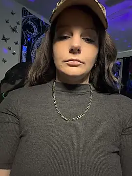 Royal9123 - Need new Nails guys.. Make me squirt