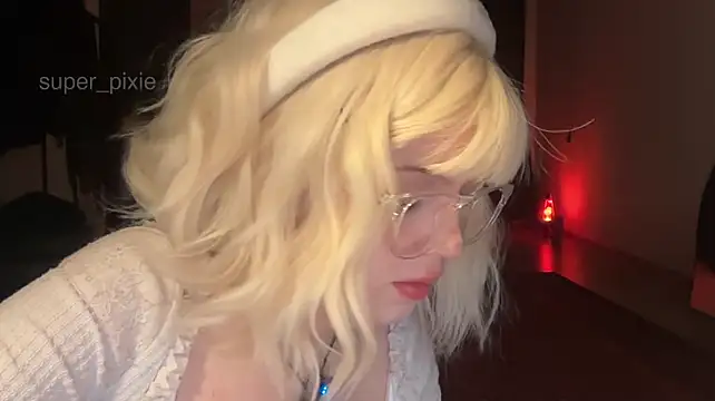 Super_pixie - a little sexy dance