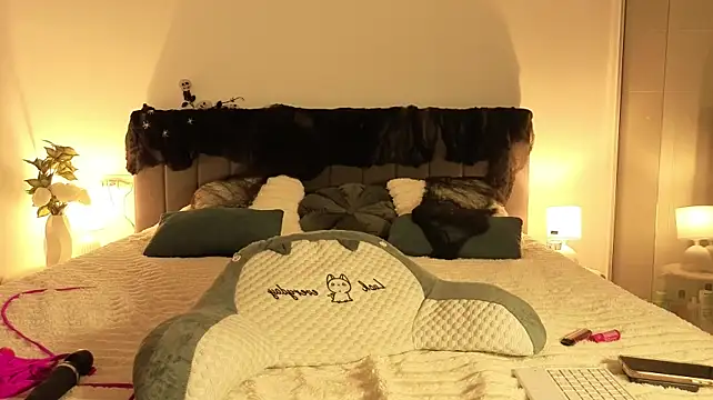 DianaaLight - toy control 10 min + masturbate pussy