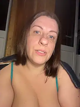 Evelinia - Suck nipples.
