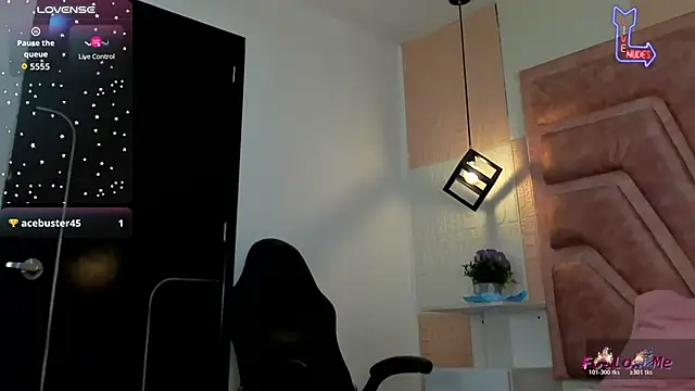 SweetSinner__ - feline dance😼
