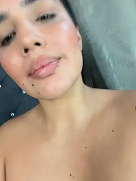 Viioletta_00 - ANAL PLUG