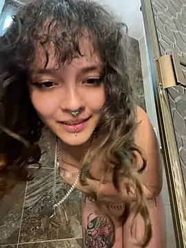 MelissaGirattX - panties down