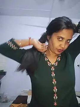 Cute_radhikaa - 200000