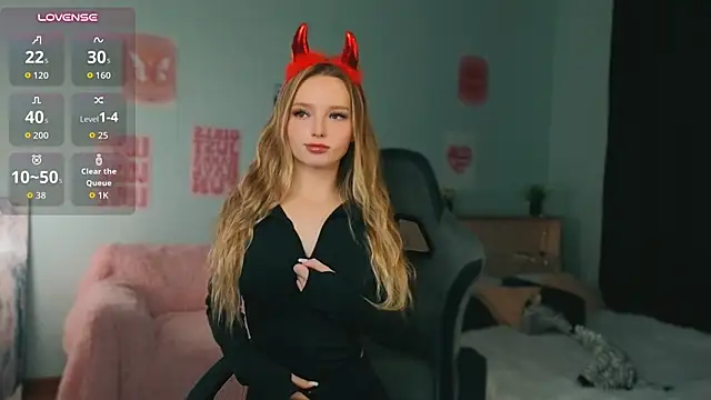 Evamoonis - tease my boobs in top