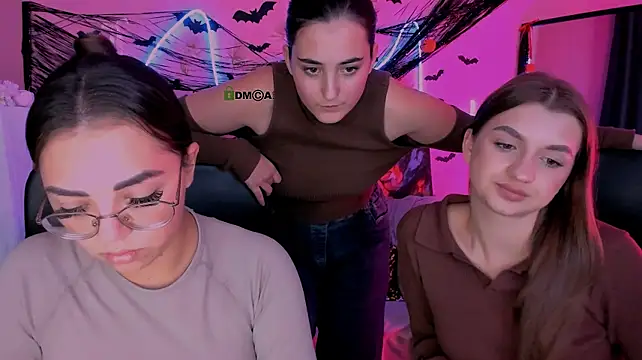 Kiki_swan - doggy in panties