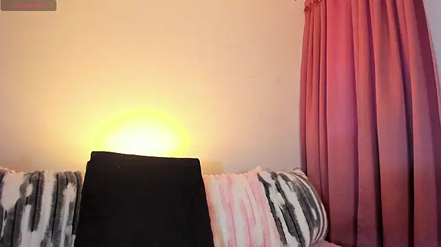 SophiieLaurentt - Show me your tits