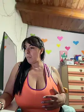 Sofyalone_ - Topless 5 min + hot video to pm