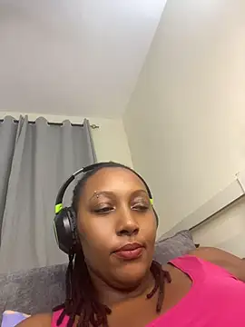 FREAKYBBW_001 - Finger pussy n squirt