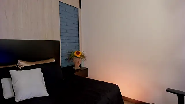 Abriil_cutee - SHOW TITS