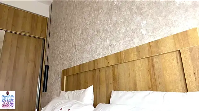 Elsadaedra - Suck dildo+toy control