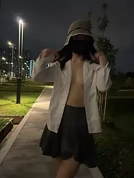 Nide-laoshi - 4S店女销售 下班后无聊 找陌生人刺激（ni 懂得）