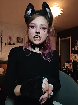TeenKinkyBanana - 😺Flash my Pussy