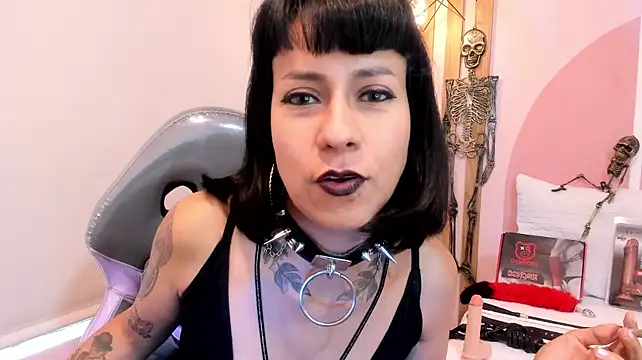 Valkiriia_wiine - Sitting on my RENATO dildo