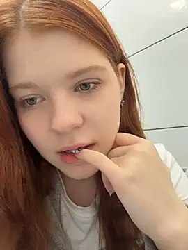Freaky__Nikki - massage tits under the top + ahegao