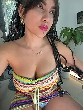 HannaBeckett - Playing with and Sucking my TITS💦💦💦