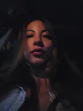 Karen_San_Miguel - Flash tits in public + spit tits 😈