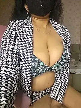 Jenny_blooms - Ice on boobs