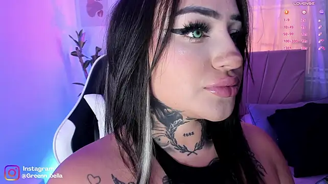 Bella--green - ALL NAKED + SEXYDANCE+ SPANKS X10