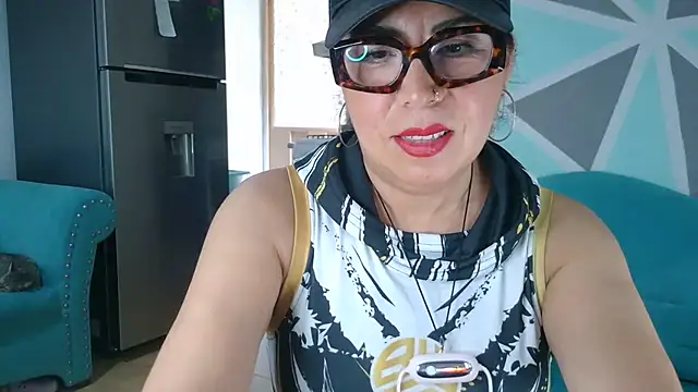 SweetCatheryne - Show tetas y aceite 😈💋💦